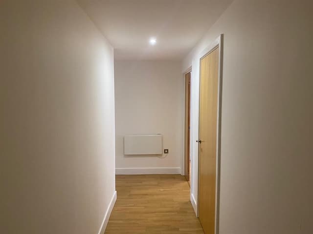 Flat 61, Mackenzie House Chadwick Street, Hunslet - Image 7
