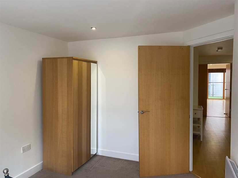 Flat 61, Mackenzie House Chadwick Street, Hunslet - Image 10