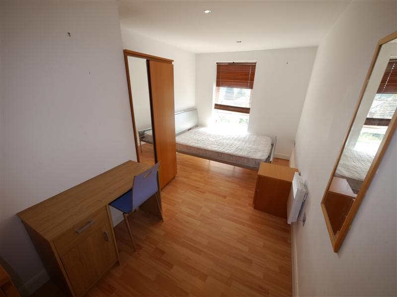 Flat 16, Holborn Central Rampart Road, Leeds - Image 3