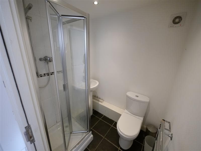 Flat 16, Holborn Central Rampart Road, Leeds - Image 6