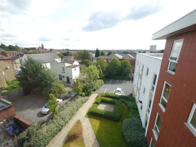 Flat 16, Holborn Central Rampart Road, Leeds - Image 11