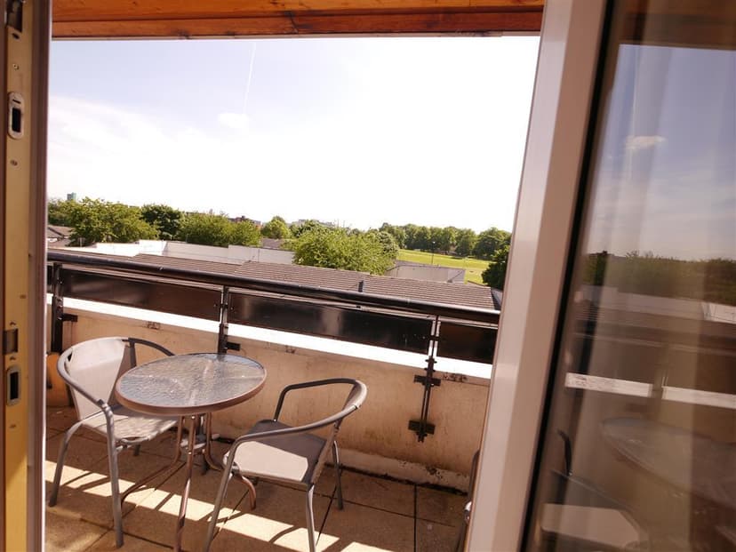 Flat 19, Holborn Central Rampart Road, Leeds - Image 2