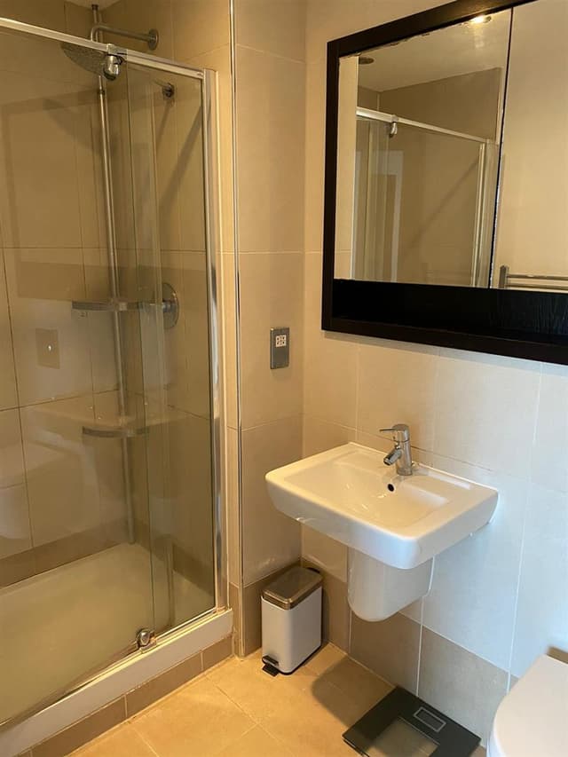 5 Cartier House, The Boulevard - Image 6