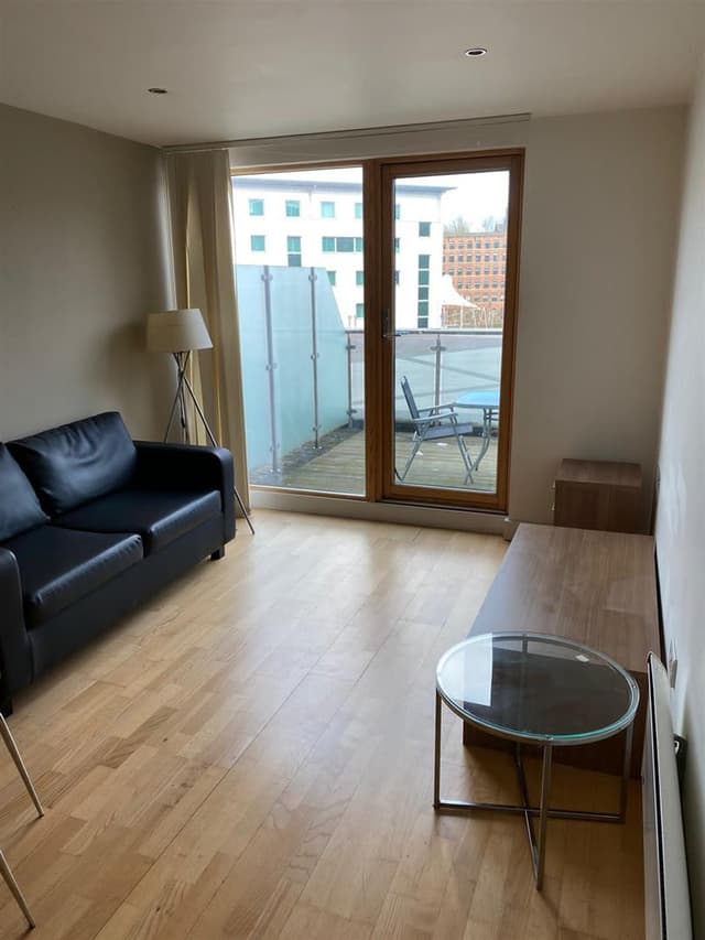 5 Cartier House, The Boulevard - Image 3