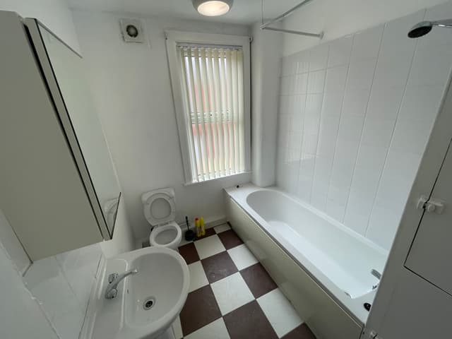 10 Harold Walk, Leeds - Image 6