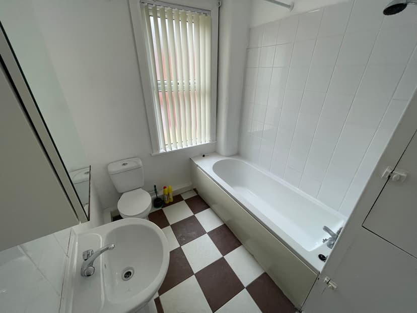 10 Harold Walk, Leeds - Image 5