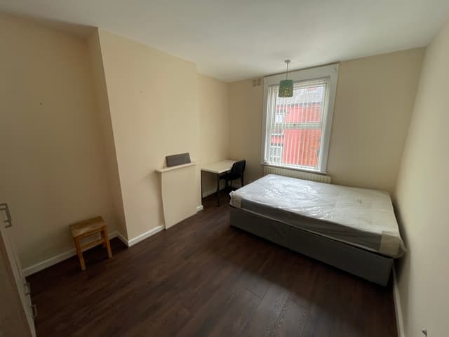 10 Harold Walk, Leeds - Image 7
