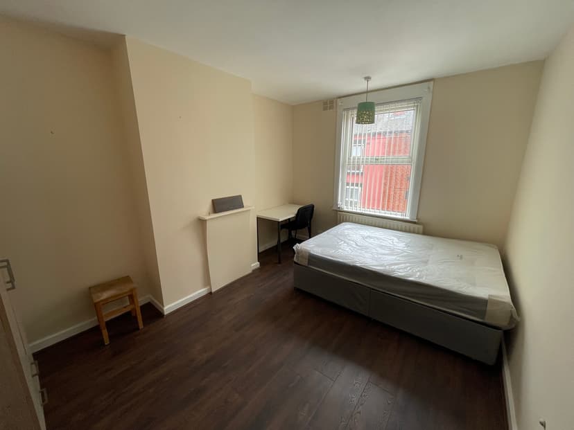 10 Harold Walk, Leeds - Image 7