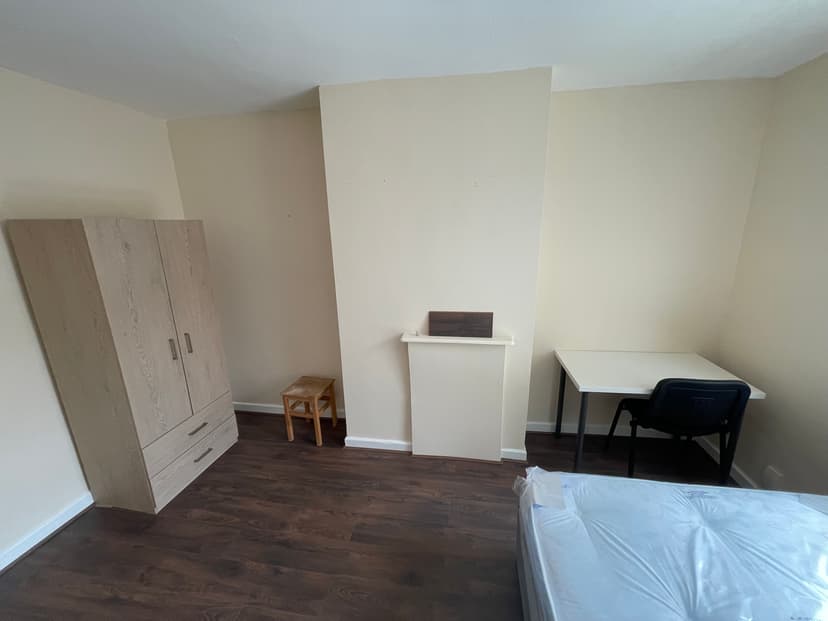 10 Harold Walk, Leeds - Image 8