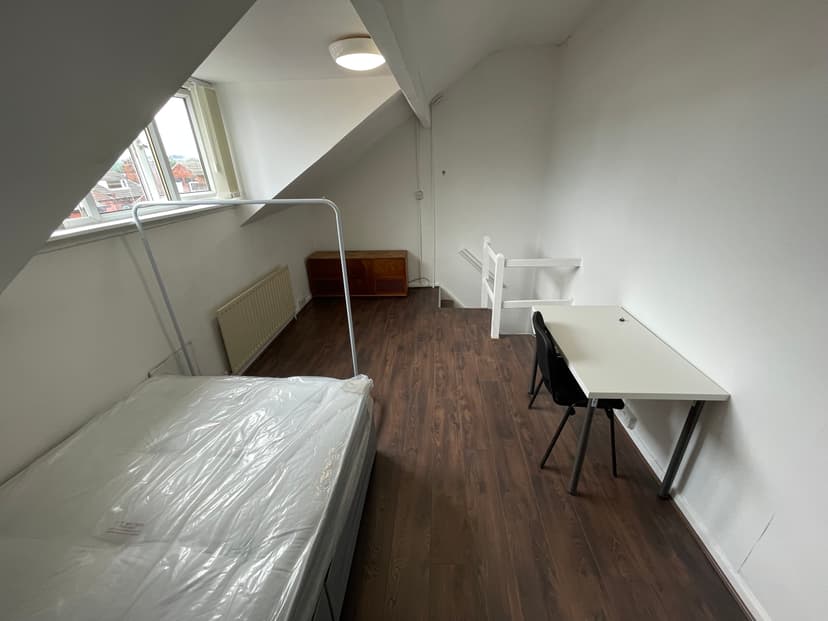 10 Harold Walk, Leeds - Image 10