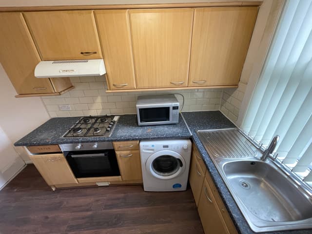 47 Harold View, Leeds - Image 3