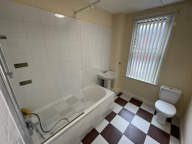 47 Harold View, Leeds - Image 5