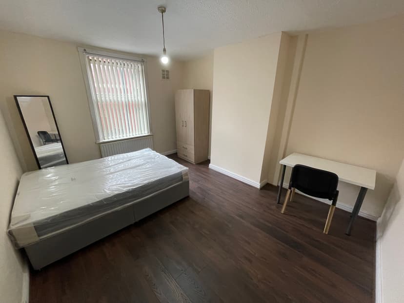 47 Harold View, Leeds - Image 7