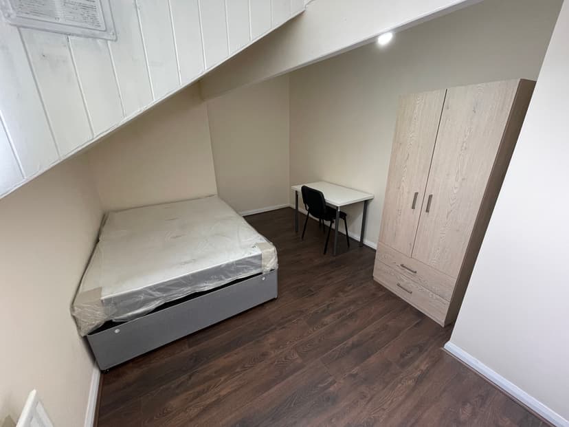 47 Harold View, Leeds - Image 8