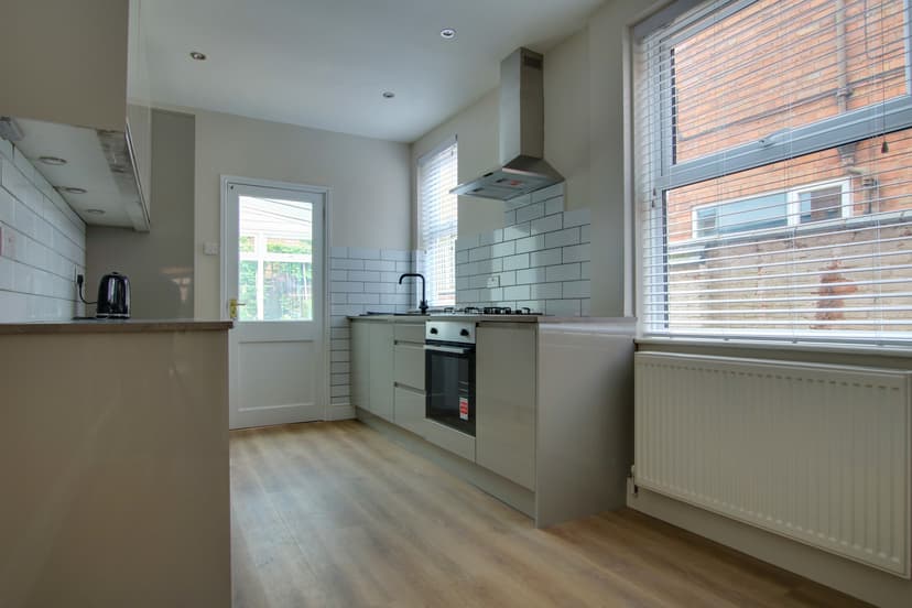 74 Adderley Road, Leicester - Image 13