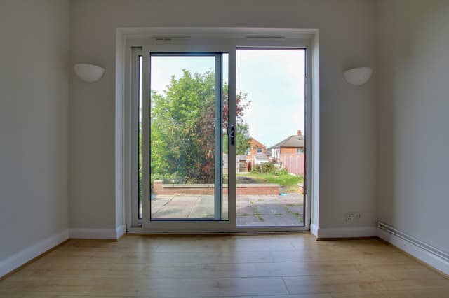 66 Homeway Road, Leicester - Image 14