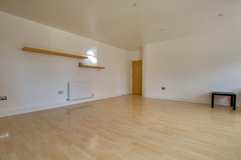 Flat 6, Princess House, 26 De Montfort Street - Image 10