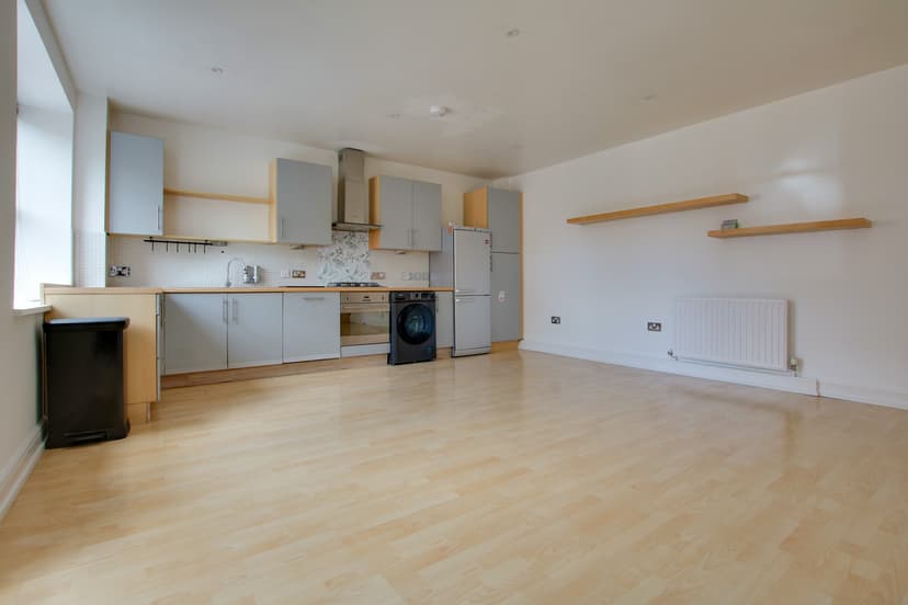 Flat 6, Princess House, 26 De Montfort Street - Image 8