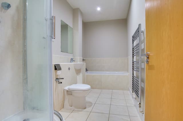 Flat 6, Princess House, 26 De Montfort Street - Image 18