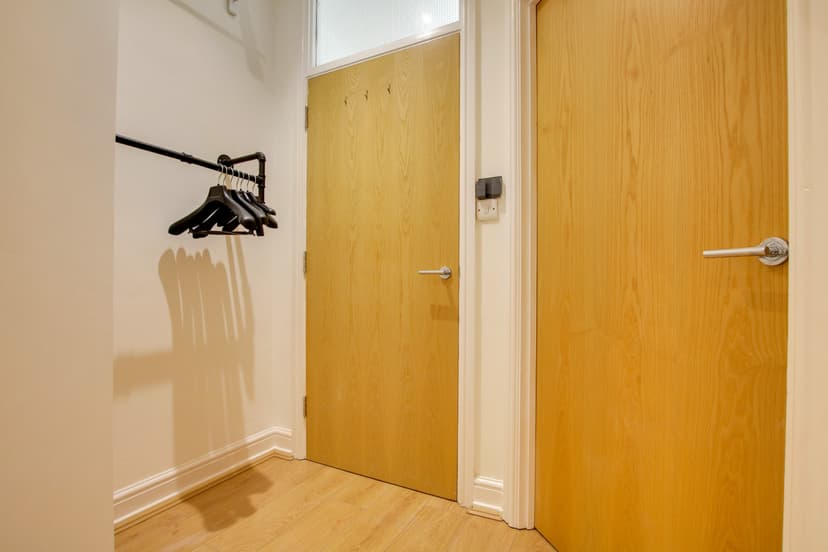 Flat 6, Princess House, 26 De Montfort Street - Image 5