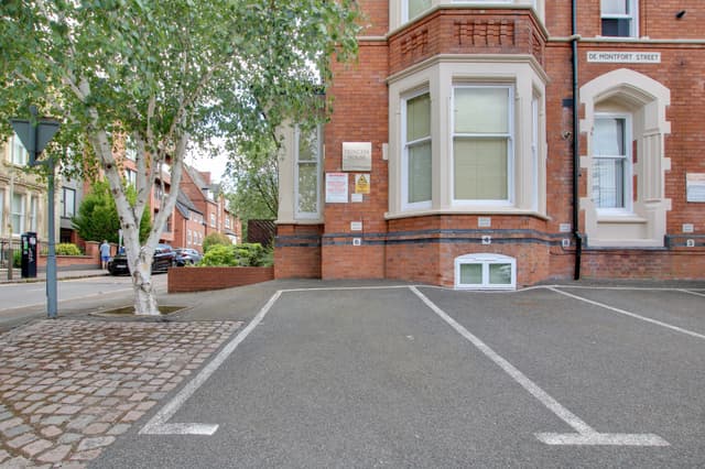 Flat 6, Princess House, 26 De Montfort Street - Image 31