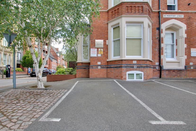 Flat 6, Princess House, 26 De Montfort Street - Image 31
