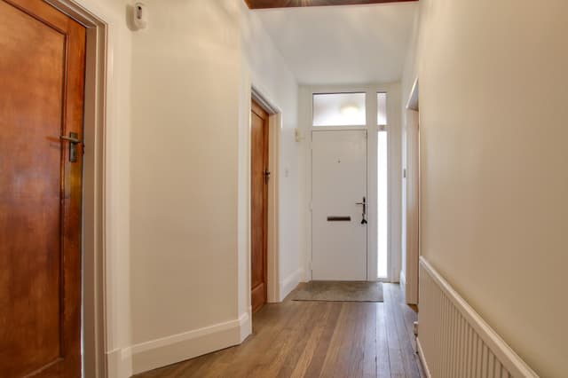 99 Shanklin Drive, Leicester - Image 5