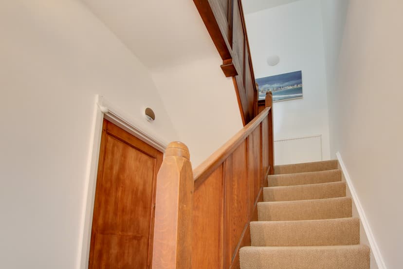 99 Shanklin Drive, Leicester - Image 16