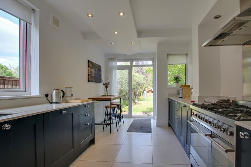 99 Shanklin Drive, Leicester - Image 11