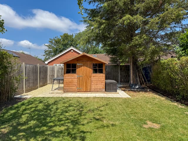 99 Shanklin Drive, Leicester - Image 29