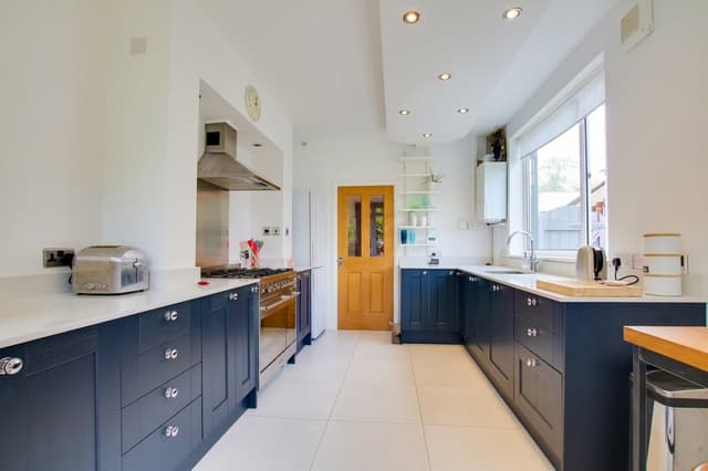 99 Shanklin Drive, Leicester - Image 3
