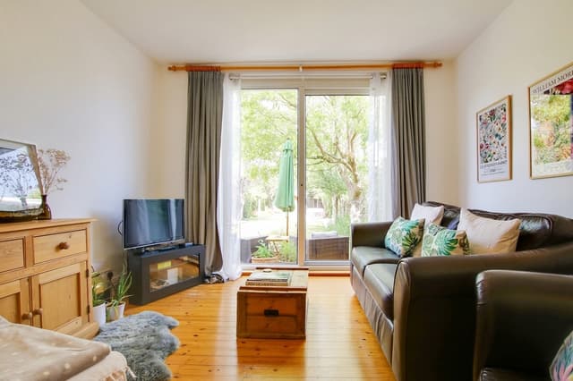 99 Shanklin Drive, Leicester - Image 14