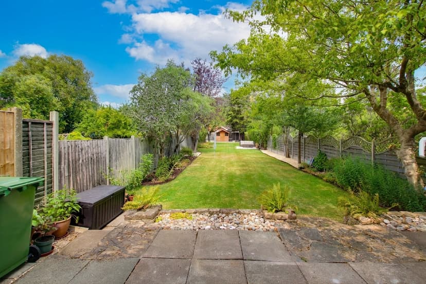 99 Shanklin Drive, Leicester - Image 25