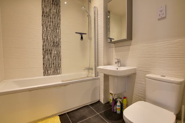 98 Wordsworth Road, Leicester - Image 12