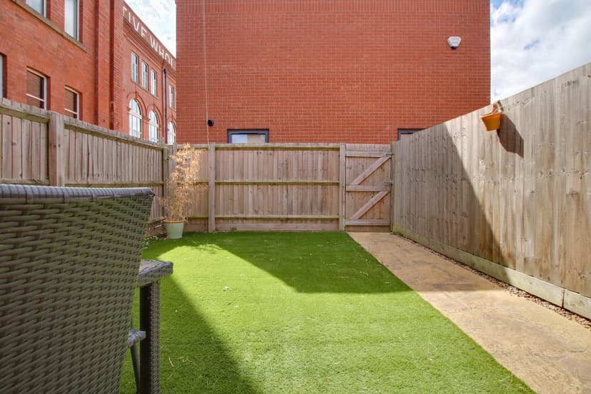 98 Wordsworth Road, Leicester - Image 16