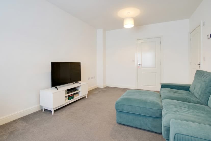 98 Wordsworth Road, Leicester - Image 3