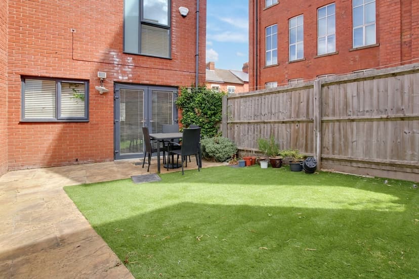 98 Wordsworth Road, Leicester - Image 4