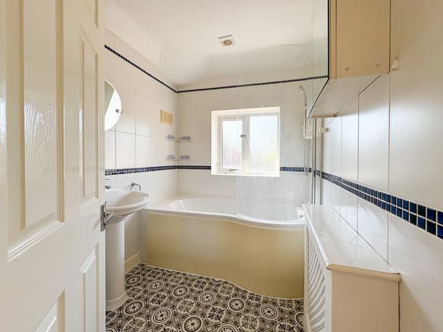 30 Castleton Road, Wigston - Image 20