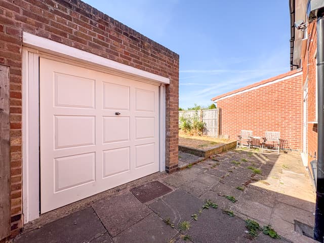 30 Castleton Road, Wigston - Image 24