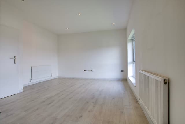 Apt 4, Tilton Apartments, 55 Coleman Road - Image 7