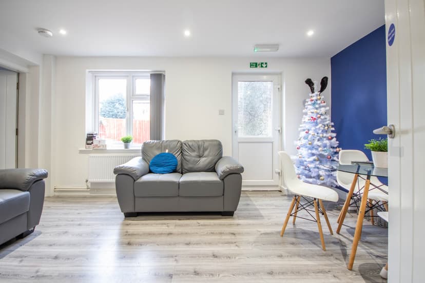 2 Sage Road, Leicester - Image 1
