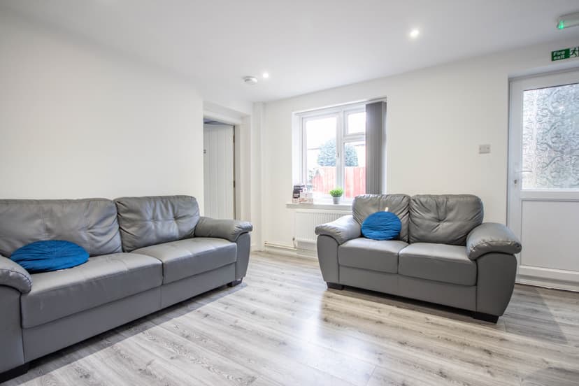 2 Sage Road, Leicester - Image 6