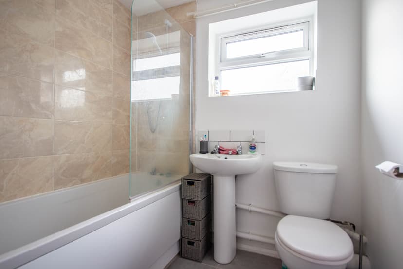 2 Sage Road, Leicester - Image 11