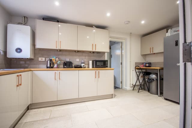 2 Sage Road, Leicester - Image 9