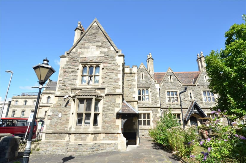 15 Barstaple House, Old Market Street - Image 7
