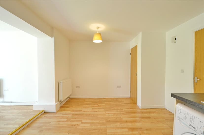 29a, Church Leaze - Image 6