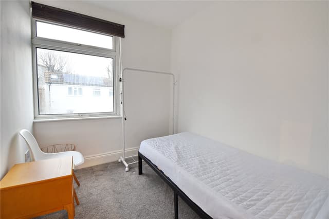 2A, Newbridge Road - Image 12