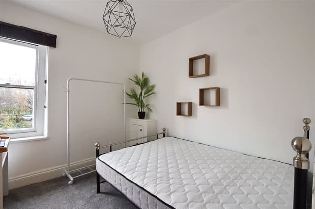 2A, Newbridge Road - Image 9