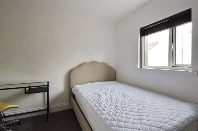 2A, Newbridge Road - Image 7