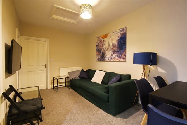 2A, Newbridge Road - Image 3